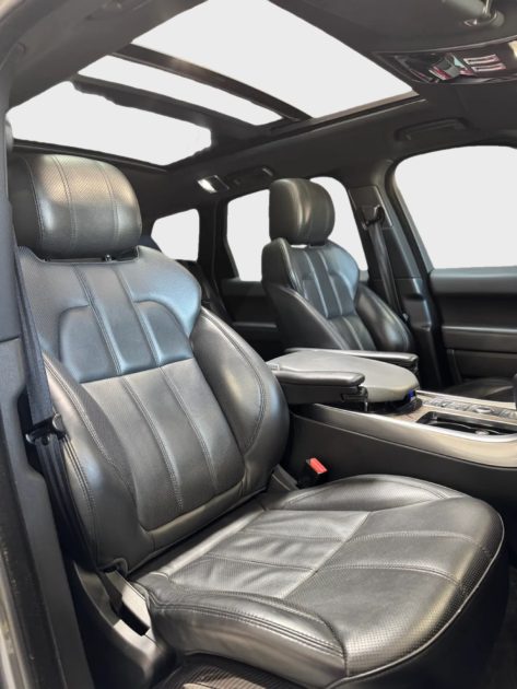 LAND ROVER RANGSPORT SDV6 3.0 HSE MARK I 7 places 