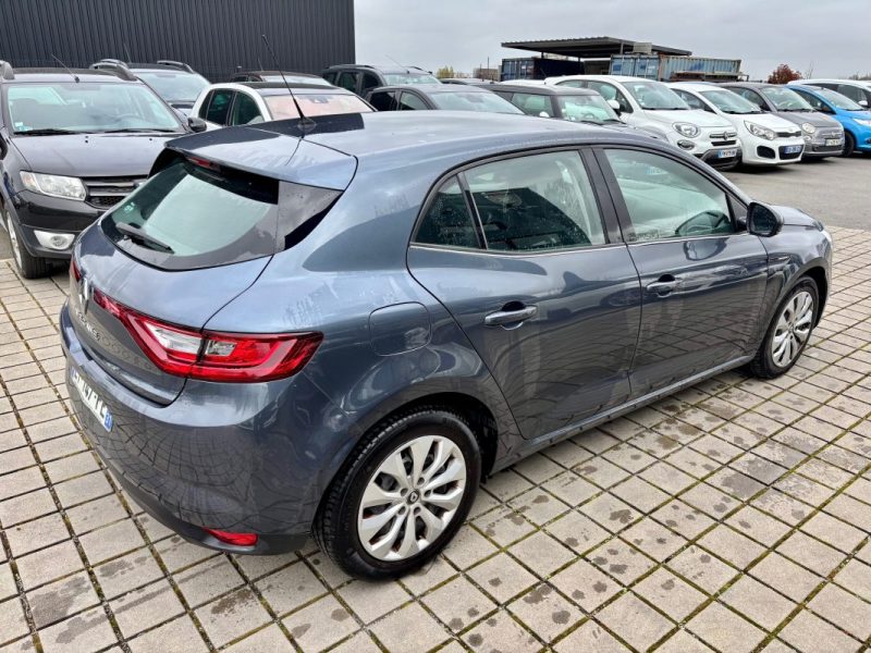 Renault Megane IV 2018 1.2 100ch Energy Buisness