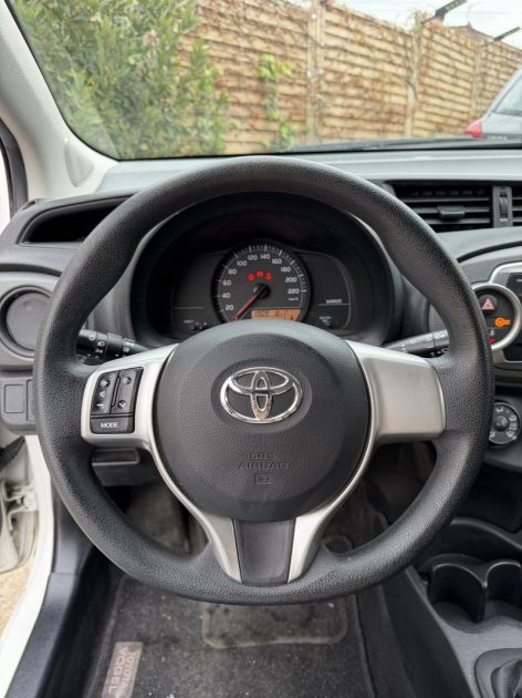 TOYOTA YARIS 1.0 VVT-I COOL 2012 - 43 808Kms - Premier Main - Parfait Etat - Suivit TOYOTA