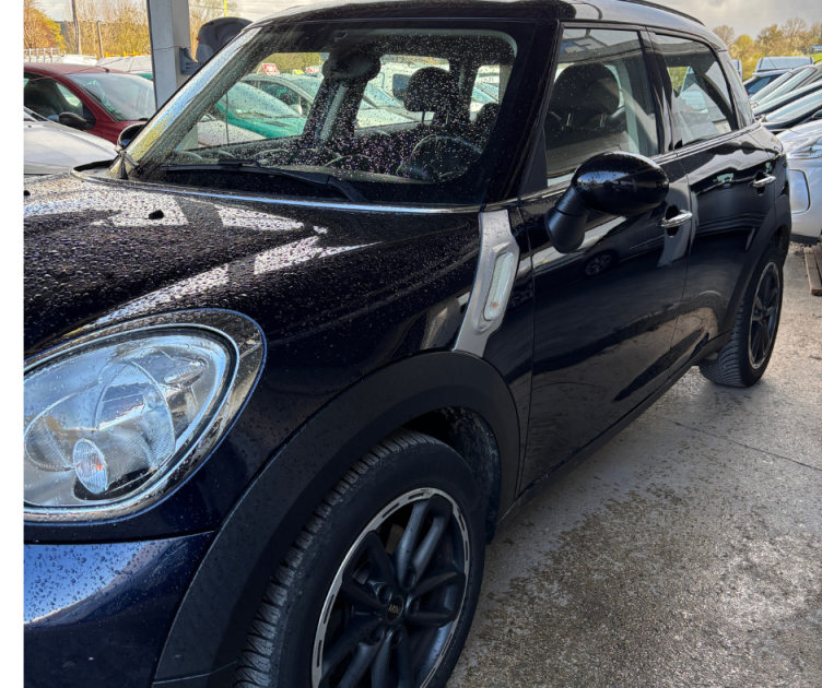 MINI COUNTRYMAN ONE D 90CH CHILI + 2016