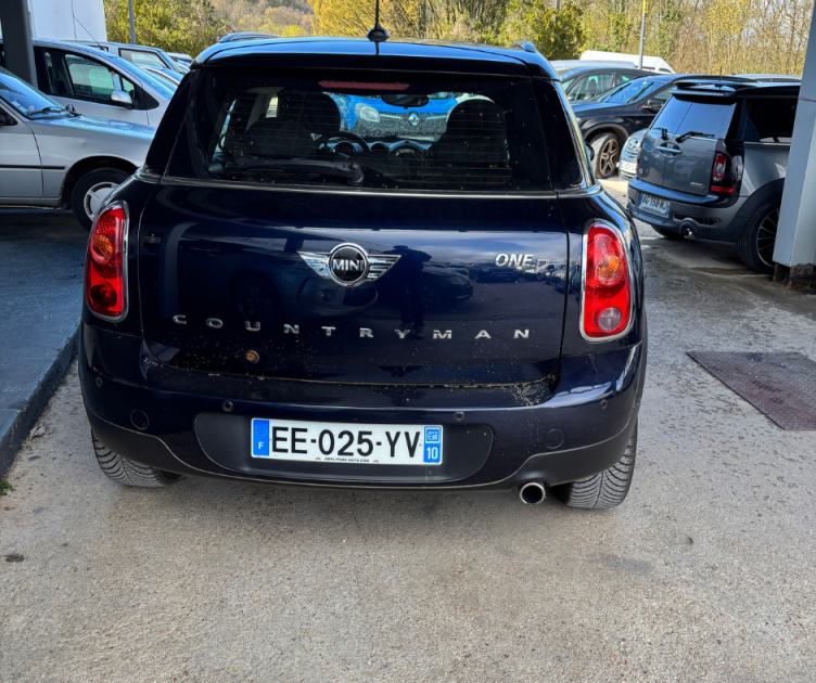MINI COUNTRYMAN ONE D 90CH CHILI + 2016
