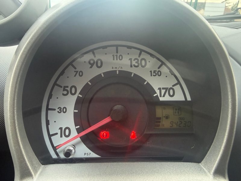 PEUGEOT 107 PHASE 2 1.0I - 12V 68CV BOITE AUTOMATIQUE 2011