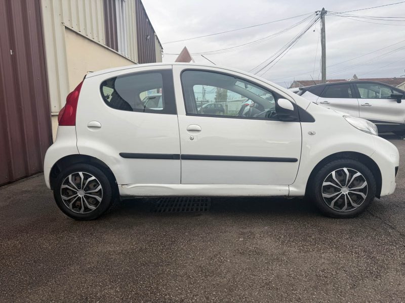 PEUGEOT 107 PHASE 2 1.0I - 12V 68CV BOITE AUTOMATIQUE 2011