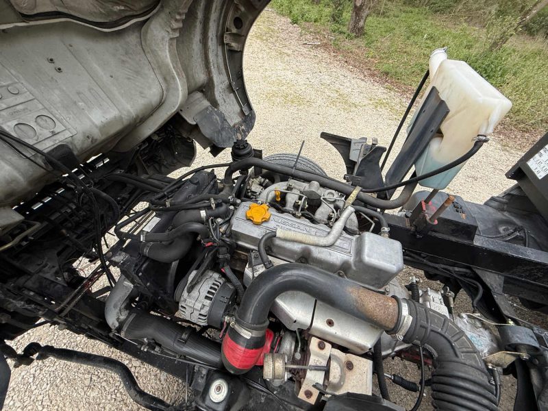 NISSAN CABSTAR  PLATEAU 3.0L 125CH  2002