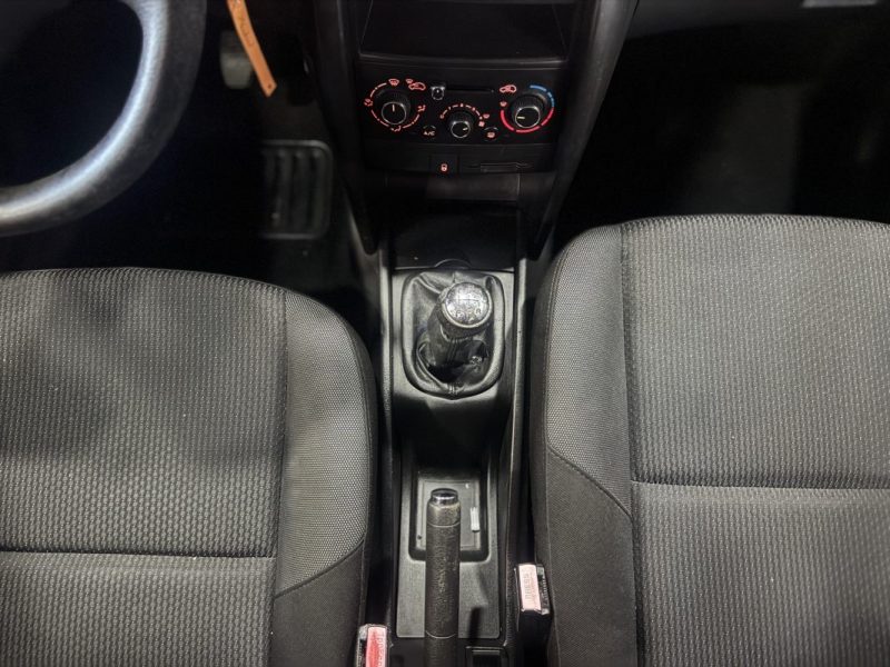 PEUGEOT 207 303 2011