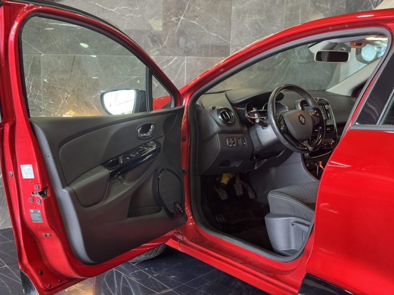 RENAULT CLIO IV 1.5 DCI 90 ZEN EDC 2012