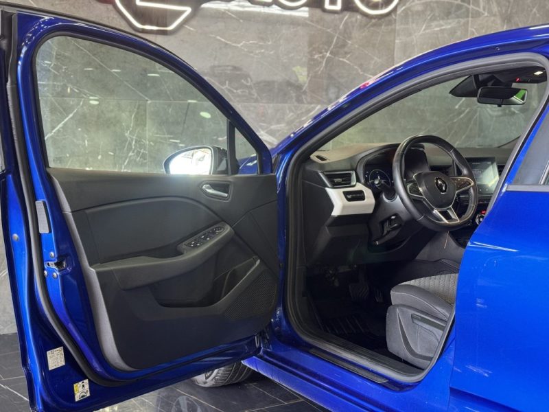 RENAULT CLIO 5 1.6 E-TECH FULL HYBRID 145CH EQUILIBRE 2022