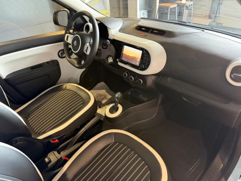 RENAULT TWINGO III 0.9 TCE 95 INTENS EDC 