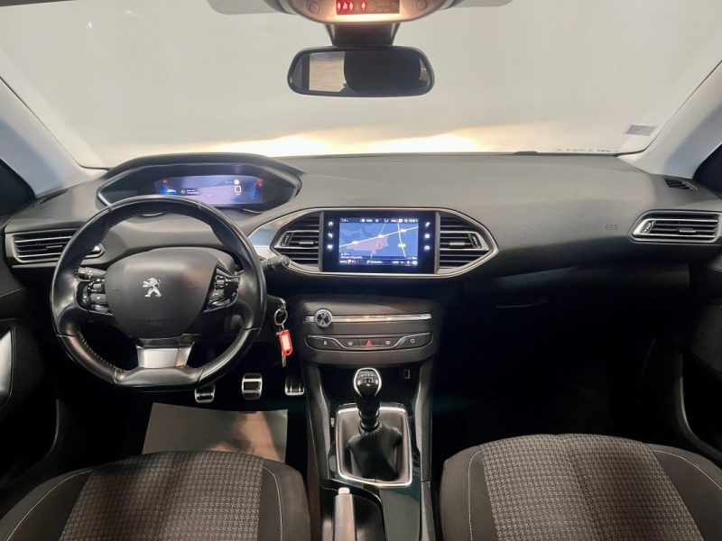 PEUGEOT 308 II 1.5 BlueHDI 130ch S&S BVM6 Active Business 