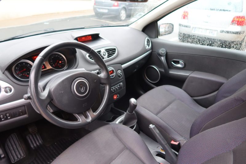 RENAULT CLIO III DYNAMIQUE 1.6 16V 2006