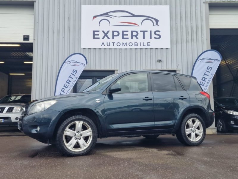 TOYOTA RAv4 EXECUTIVE 2.2  D-CAT 177CV 