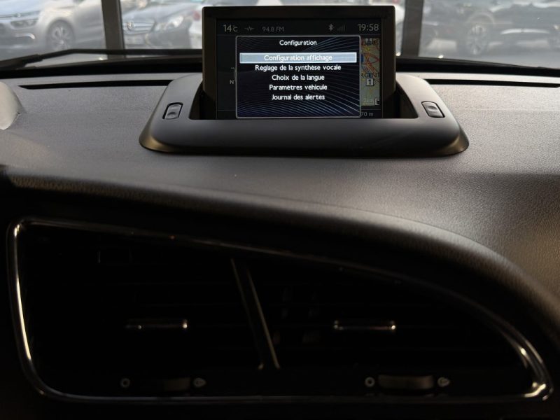 PEUGEOT 3008 PHASE 2 ALLURE 1.2 130 Cv GPS TOIT PANORAMIQUE BVM6 CRIT AIR 1 - GARANTIE 1 AN