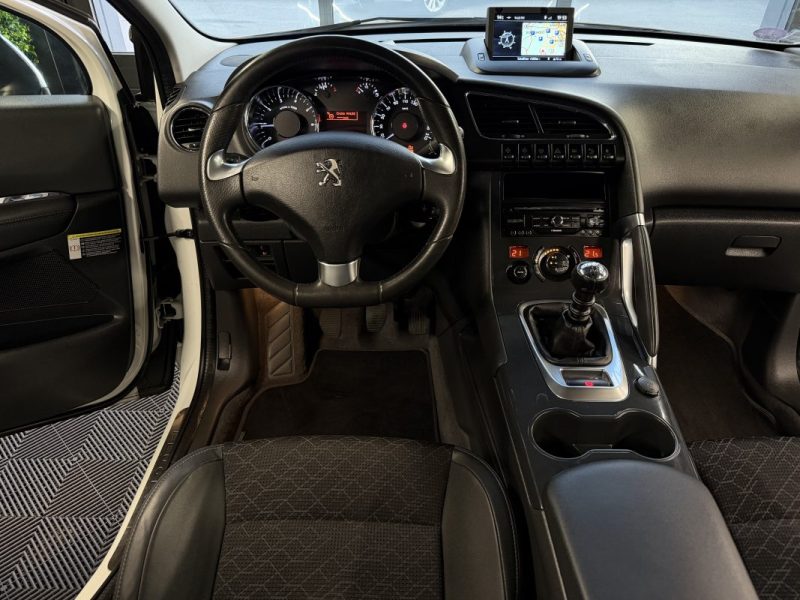 PEUGEOT 3008 PHASE 2 ALLURE 1.2 130 Cv GPS TOIT PANORAMIQUE BVM6 CRIT AIR 1 - GARANTIE 1 AN