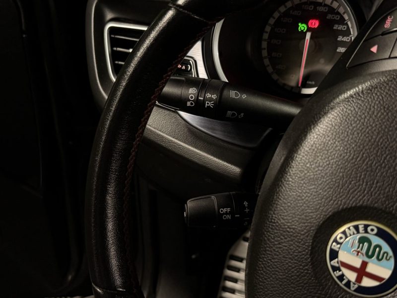 ALFA ROMEO GIULIETTA 1.4 TURBO MULTIAIR  170 Cv INTERIEUR CUIR GPS MODE SPORT BVM6 - GARANTIE 1 AN