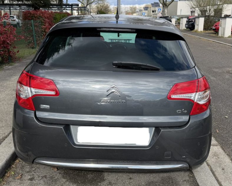 CITROËN C4 115ch 2015 • 5 Places • Diesel • SUIVI COMPLET