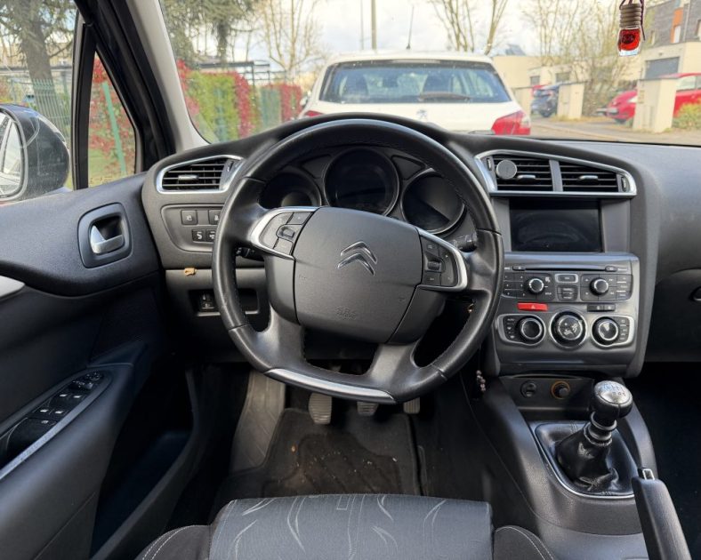 CITROËN C4 115ch 2015 • 5 Places • Diesel • SUIVI COMPLET