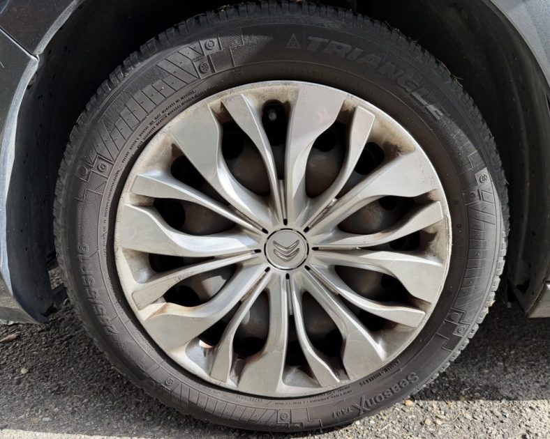 CITROËN C4 115ch 2015 • 5 Places • Diesel • SUIVI COMPLET