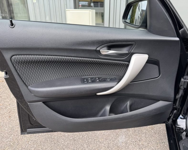 BMW SERIE 1 Sport 184ch 2017 • 110 000 km • Boîte Manuelle • Entretient complet