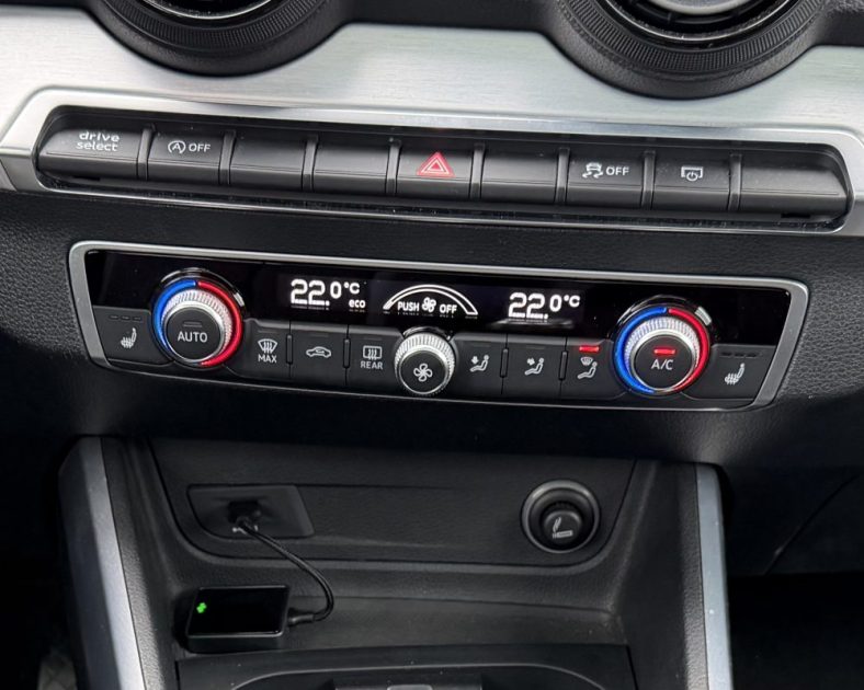 Audi Q2 1.4 TFSI - 150ch - TOIT OUVRANT - Apple CarPlay -  FULL OPTION - SUIVIS COMPLET AUDI