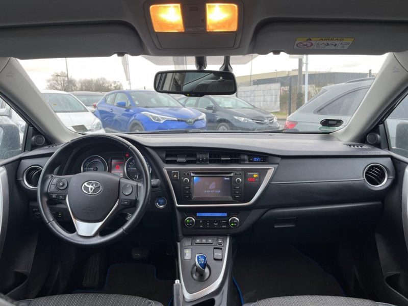 TOYOTA AURIS TOURING SPORTS 1.8 HYBRID 136h DYNAMIC BUSINESS