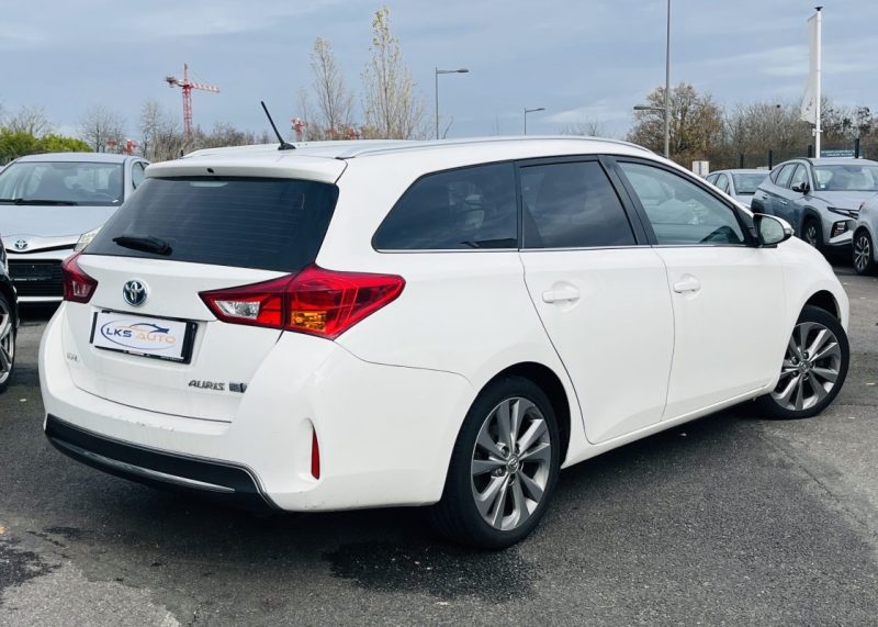 TOYOTA AURIS TOURING SPORTS 1.8 HYBRID 136h DYNAMIC BUSINESS