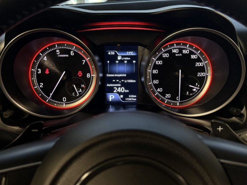 SUZUKI SWIFT IV 1.2 DUALJET HYBRID 83 Cv CVT 17 300 Kms 5 PORTES ECRAN GPS KEYLESS - GARANTIE 1 AN