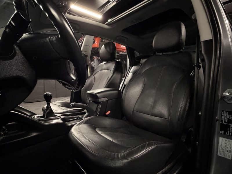 HYUNDAI IX35 PHASE 2 PREMIUM LIMITED 1.7 CRDI 135 Cv TOIT OUVRANT CUIR GPS 34 100 Km - GARANTIE 1 AN