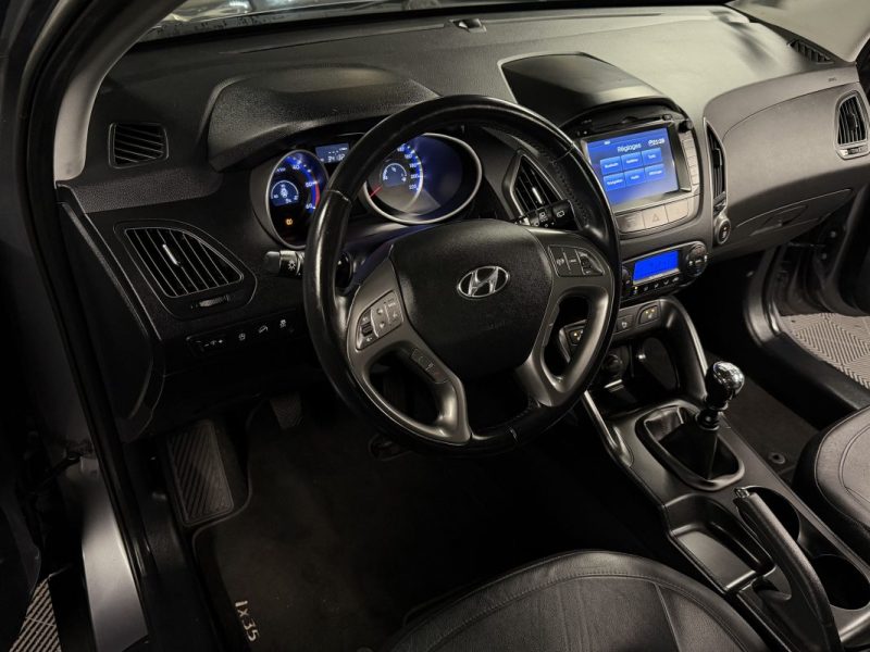 HYUNDAI IX35 PHASE 2 PREMIUM LIMITED 1.7 CRDI 135 Cv TOIT OUVRANT CUIR GPS 34 100 Km - GARANTIE 1 AN