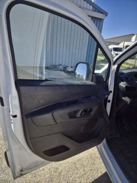 PEUGEOT PARTNER 1.5 BLUEHDI S&S PRO STANDARD 100CH 