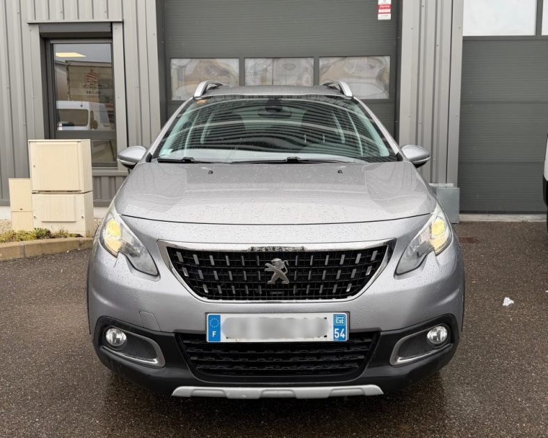 Peugeot 2008 ALLURE - 110ch  – BVM5 – Gris Clair