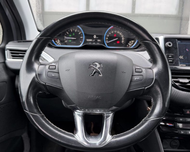 Peugeot 2008 ALLURE - 110ch  – BVM5 – Gris Clair