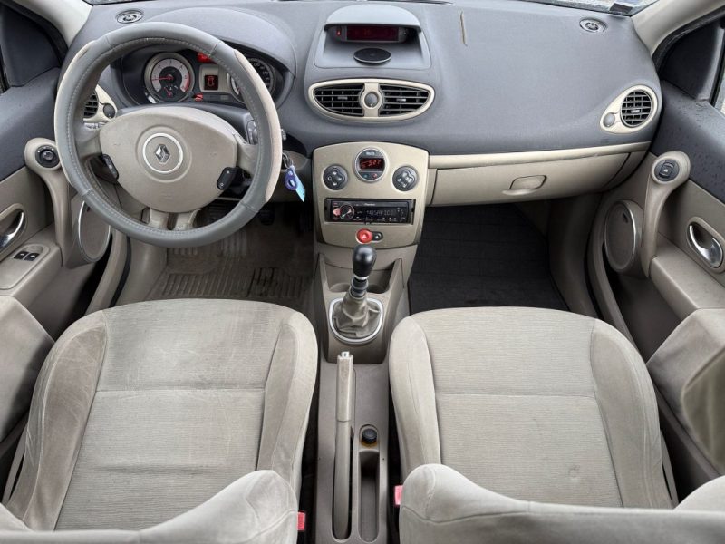 RENAULT CLIO III 1.5 dCi 105 Luxe Privilège BOITE 6