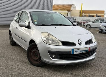 RENAULT CLIO III 1.5 dCi 105 Luxe Privilège BOITE 6