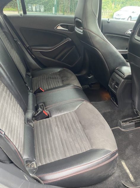 MERCEDES CLASSE CLA 220 CDI  PACK AMG 2013