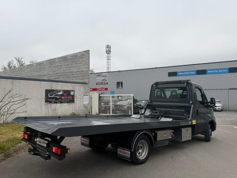 IVECO DAILY 35C21 DEPANNEUSE PTE VOITURE 3L BVA8 PRIX 54991,67 HT GARANTIE CONSTRUCTEUR 12 MOIS