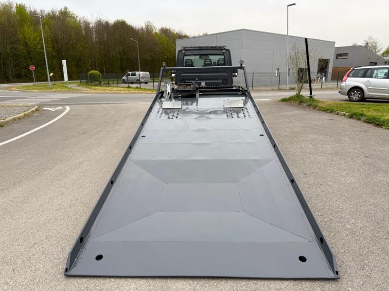 IVECO DAILY 35C21 DEPANNEUSE PTE VOITURE 3L BVA8 PRIX 58325 HT GARANTIE CONSTRUCTEUR 12 MOIS