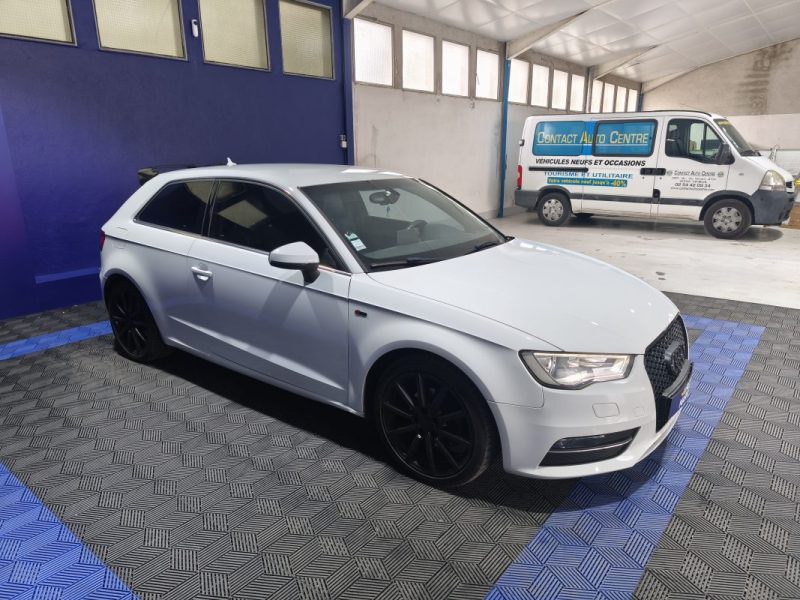 AUDI A3 2.0 TDI 150Cv S-LINE