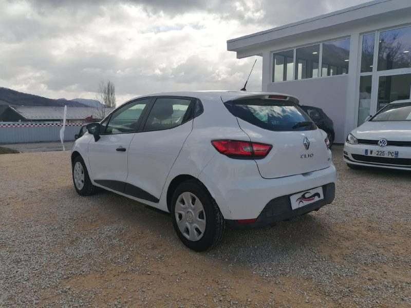 RENAULT CLIO IV SOCIETE - 1.5 DCI 75ch générique