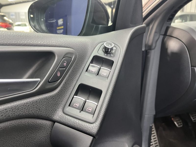 Volkswagen Golf VI Cabriolet | GPS | Jantes | Sièges chauffants