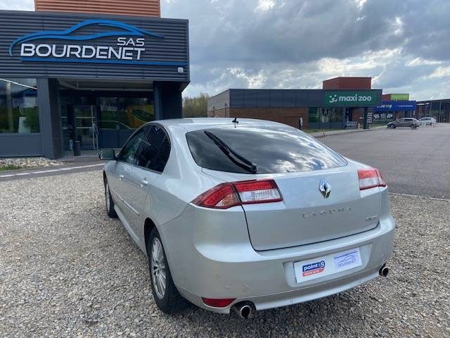 RENAULT LAGUNAIII III 2.0 DCI 2011