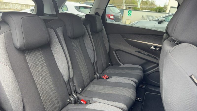 Peugeot 5008 1.2 Puretech 130CH Active Business EAT8 S&S 