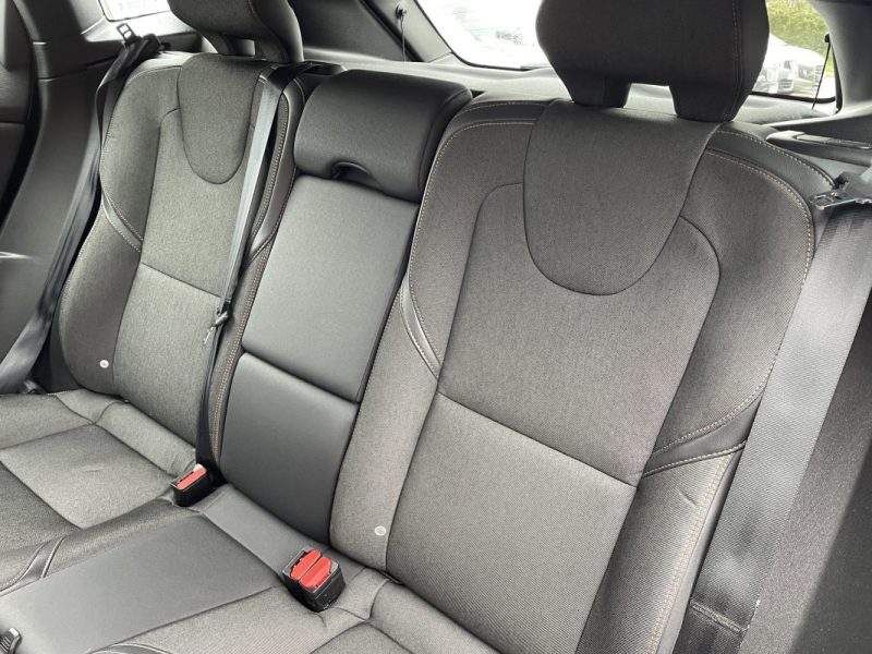 VOLVO V40 CROSS COUNTRY 1.6L D2 115CV  GARANTIE 3/12 MOIS 2014