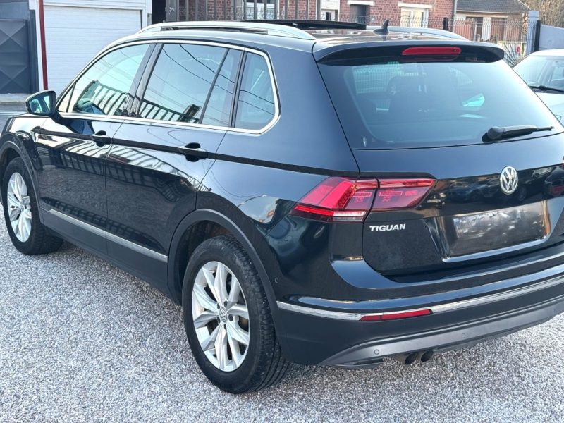 VOLKSWAGEN TIGUAN  2016