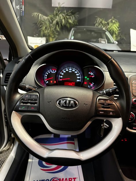 MAGNIFIQUE KIA PICANTO 1.0 66CH (CAMÉRA DE RECUL, ÉCRAN MULTIMÉDIA. CLIMATISATION)