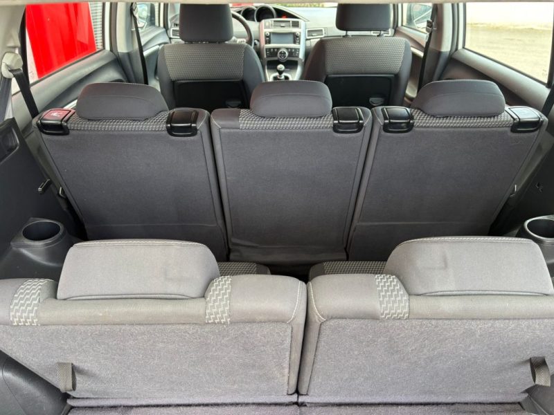 TOYOTA VERSO 112 D-4D FAP FEEL! SKYVIEW BUSINESS 7 PLACES 2015