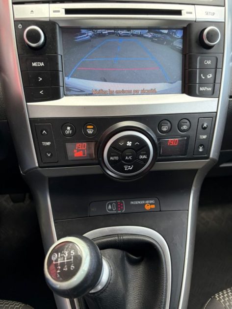 TOYOTA VERSO 112 D-4D FAP FEEL! SKYVIEW BUSINESS 7 PLACES 2015