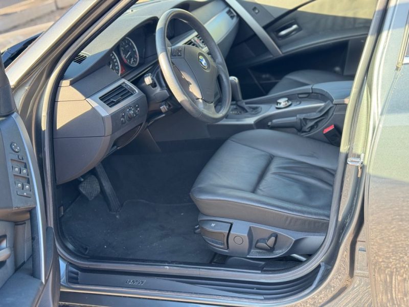 BMW SERIE 5 520I BOITE AUTO 2005 PREMIERE MAIN
