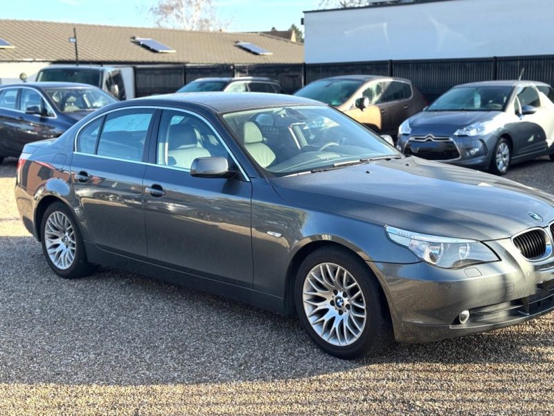 BMW SERIE 5 520I BOITE AUTO 2005 PREMIERE MAIN