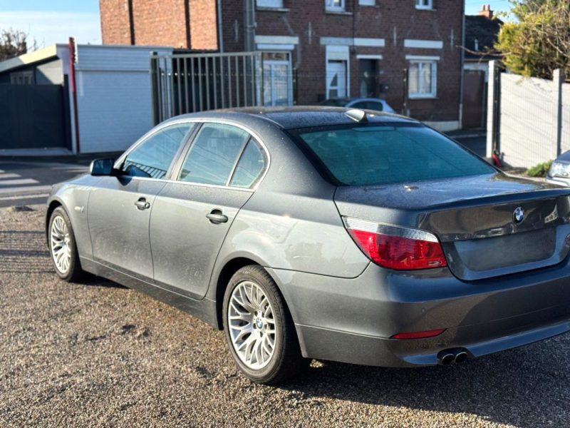 BMW SERIE 5 520I BOITE AUTO 2005 PREMIERE MAIN