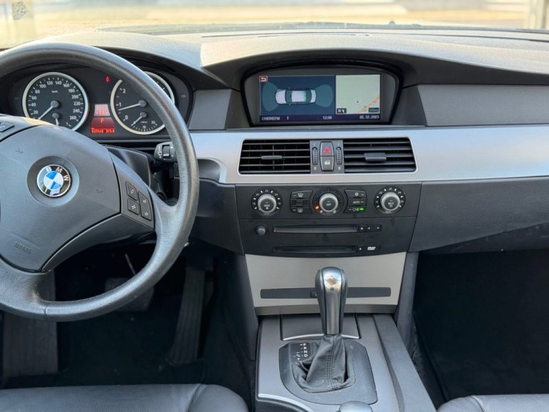 BMW SERIE 5 520I BOITE AUTO 2005 PREMIERE MAIN
